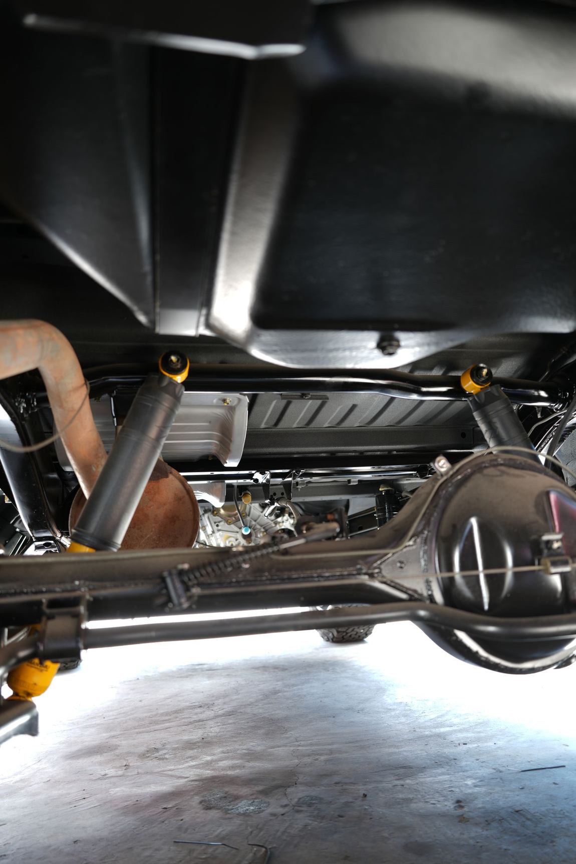 Land Cruiser 60 underside axle and chassis after rebuild